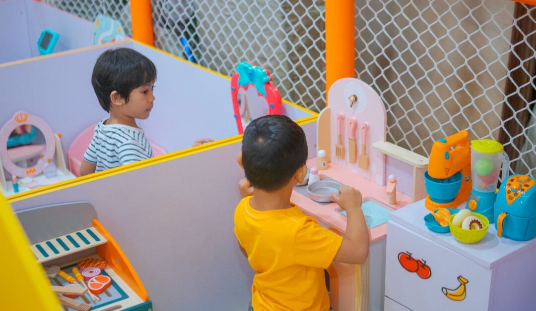 The Ultimate Guide to Pretend Play & Role Play Toys for Child Development